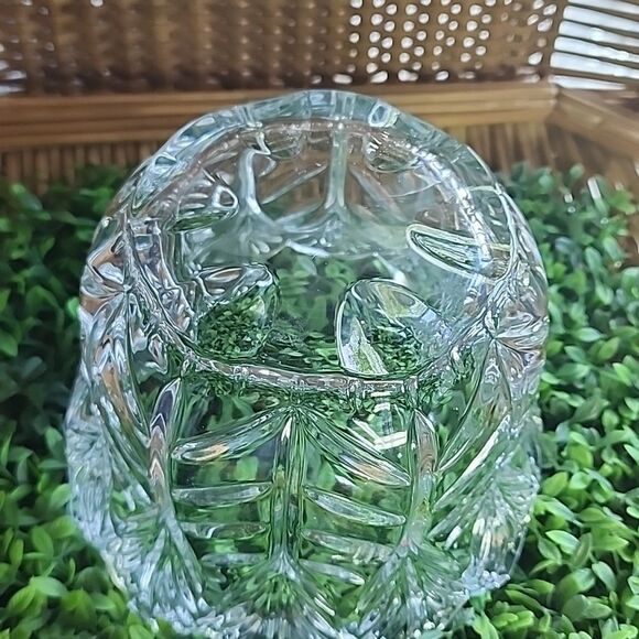 24% Lead Crystal Fifth Ave. Portico Covered Candy Dish - Picture 9 of 15